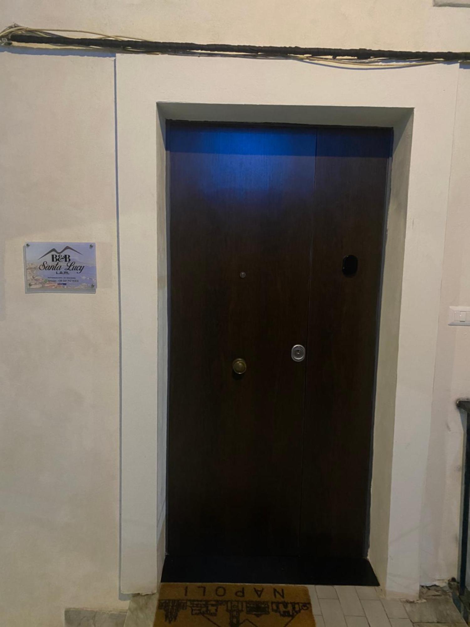 B&B Santa Lucy L.A.M. Νάπολη Εξωτερικό φωτογραφία